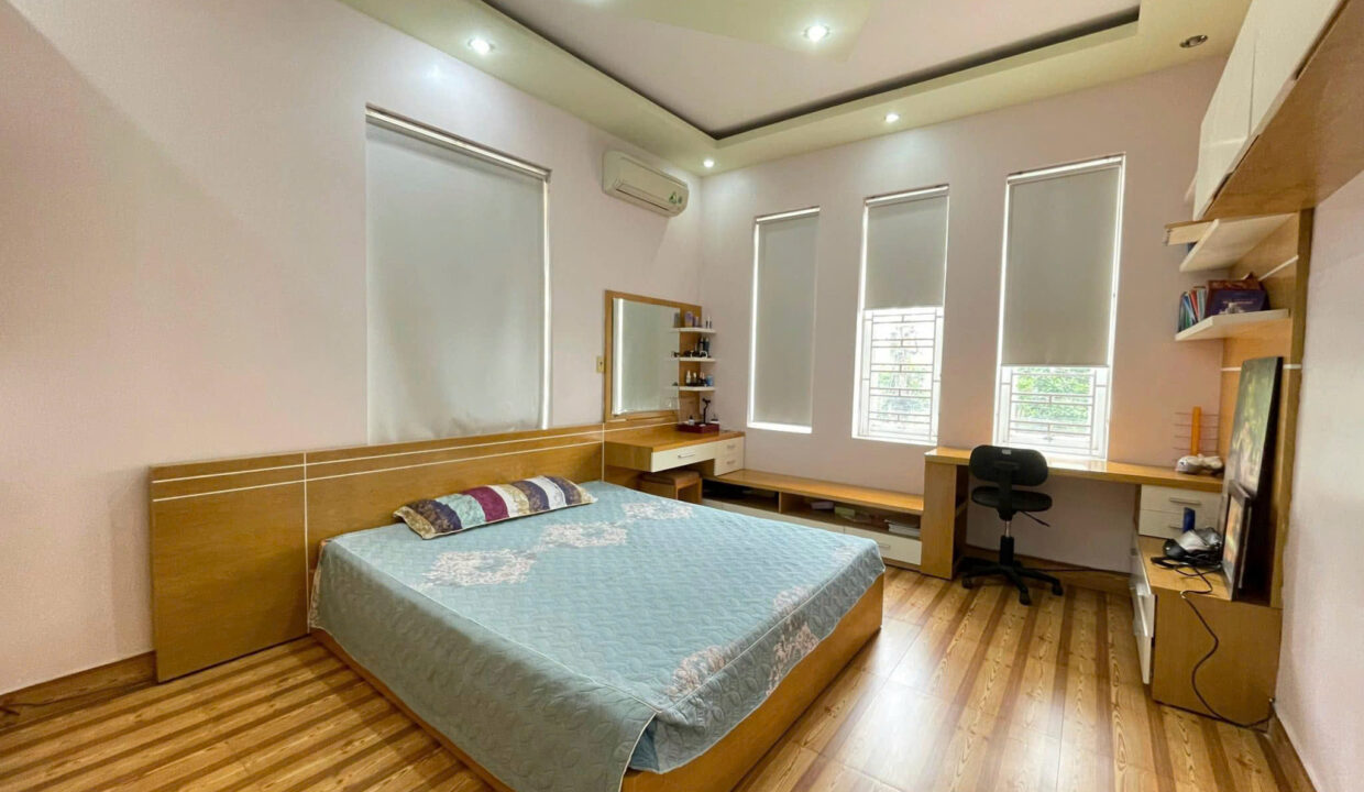 z6201143750682_68f125a34b84e7b7c02d38315aa98e5d