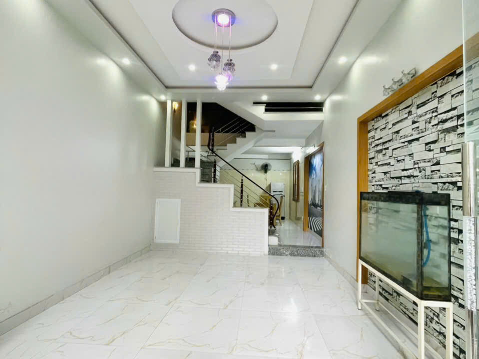 z6445663905502_7c366e1b37c03b225efcfb7f1f46088d