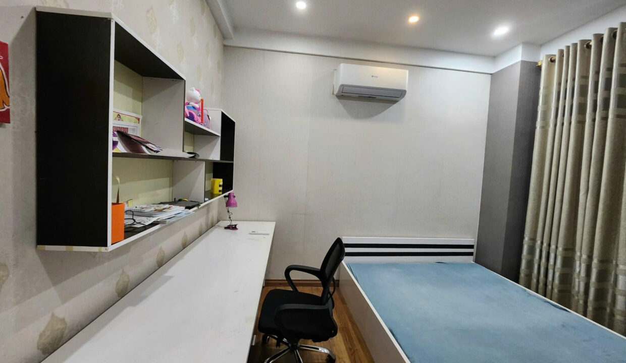 z6477285189303_56f0f18a7215d37c57aa00611e192774