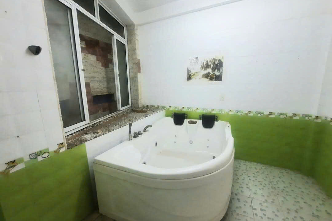 z6486199090934_64974566553d8ec65cfe425812f6519f