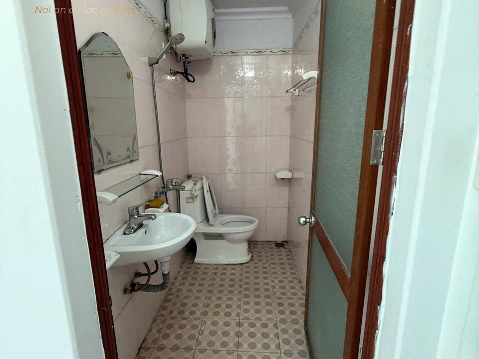 z6803220329164_690793ee61a1d1ae33643c81ed7705e5