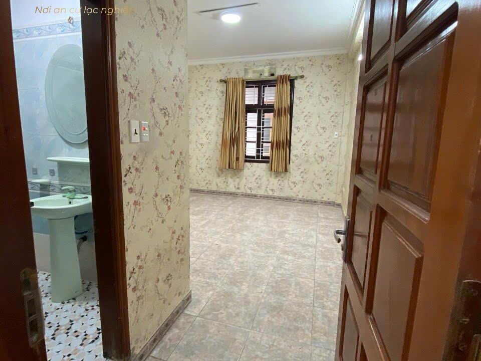 z6814320017630_9879871cda8aa2c9e50ec907d1e3b2d3