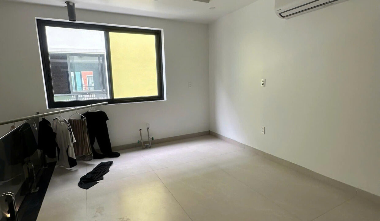 z6988151595940_8b10f4c6da8ce3656cf85c9b4c3aed38