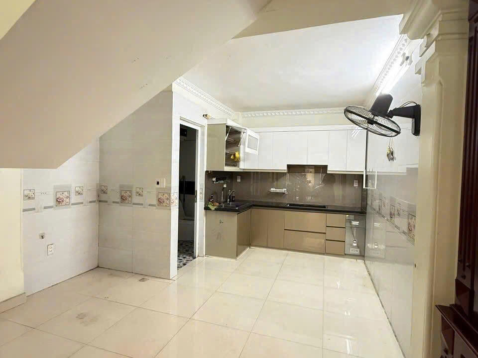 z7089602597999_6b6bdaad9c6735768785d00d1a056e40