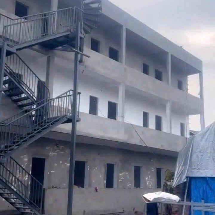 z7133723232049_08391cb3022fe9911d9a8a9b27093cd7