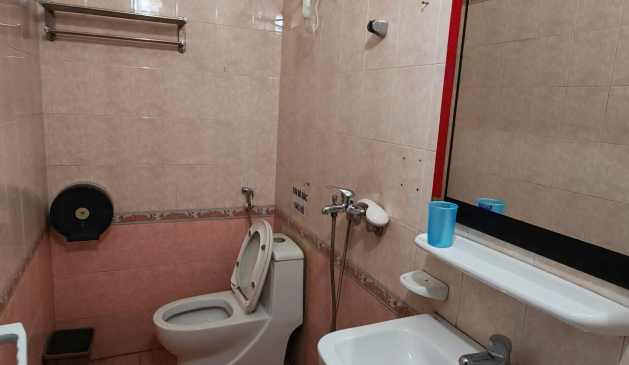 z7350899537452_26a9c69de168932e82f500240e7aca39