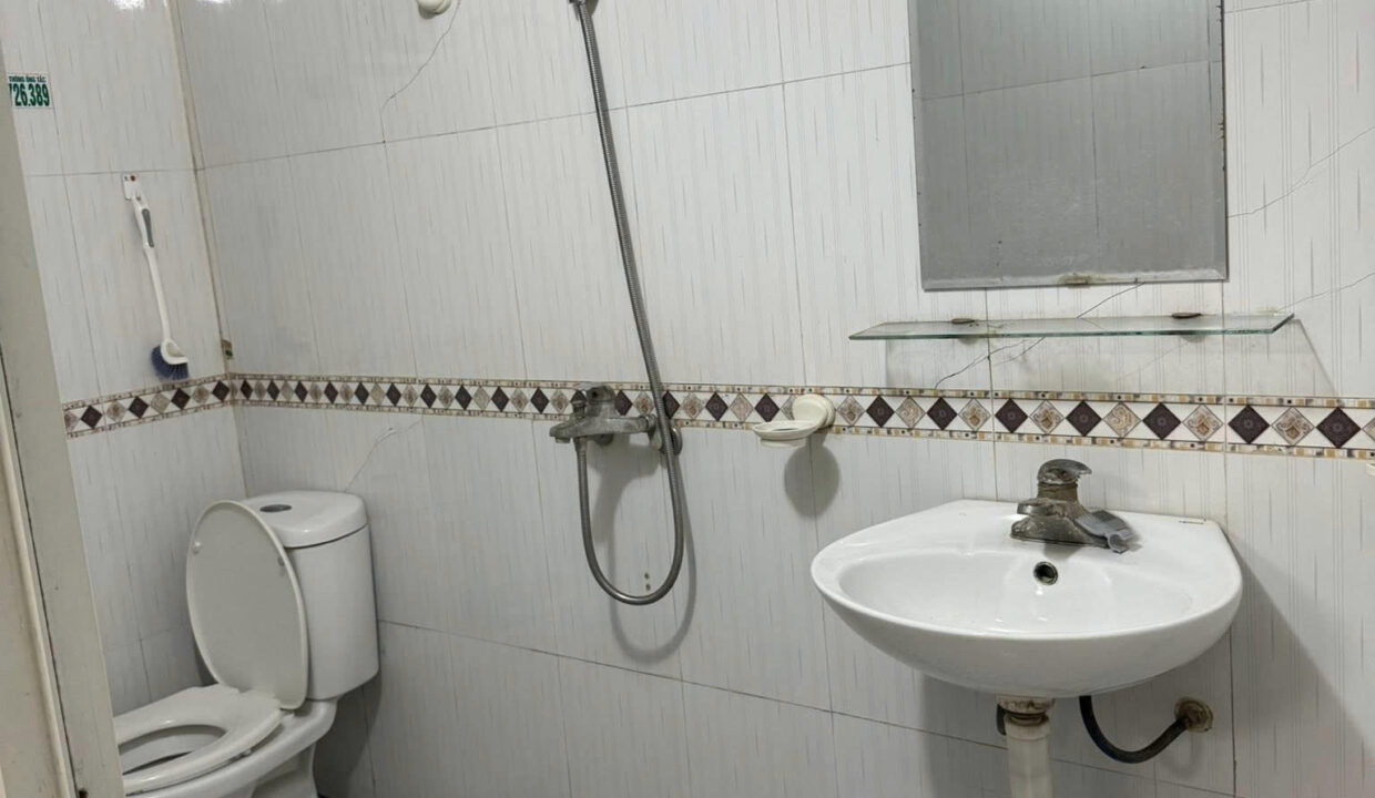 z7403810587476_28394066c78a50105c9965a5c608d95b