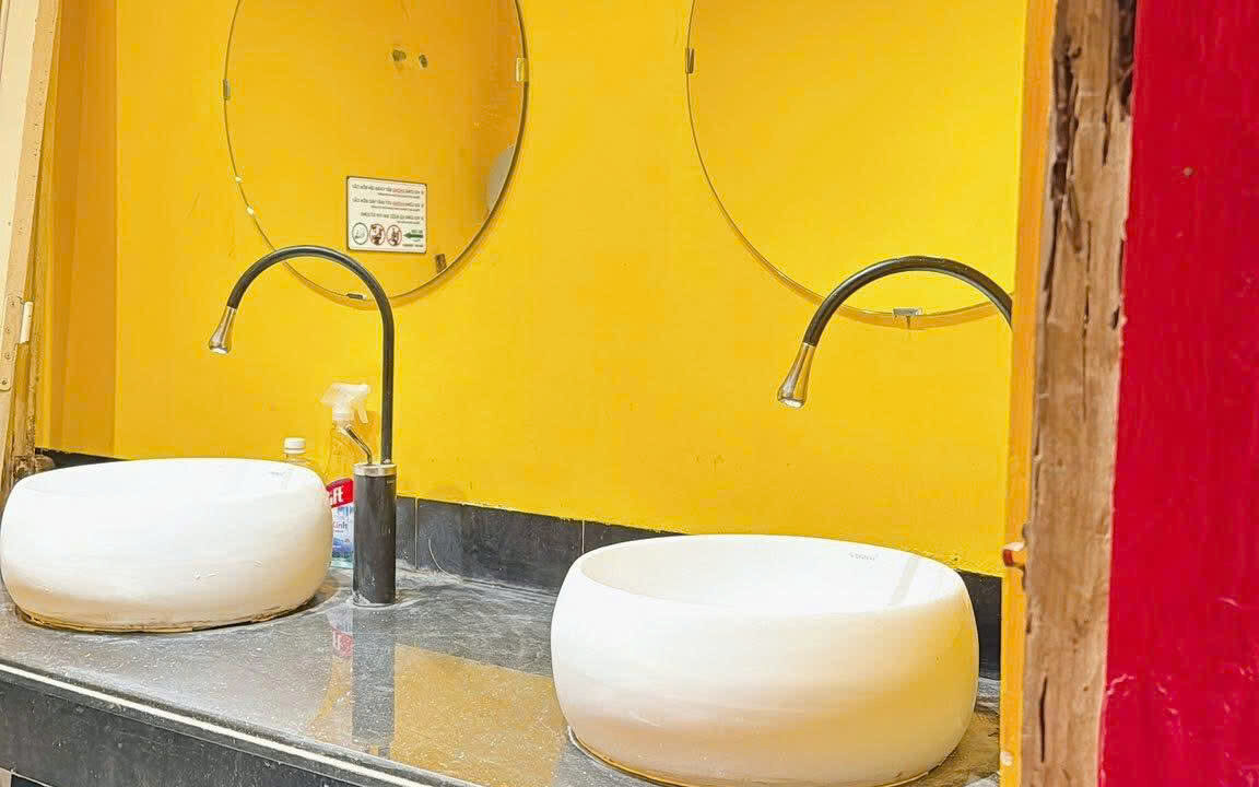 z7426968902583_ca380e75034aa9e6389326b211e0d867