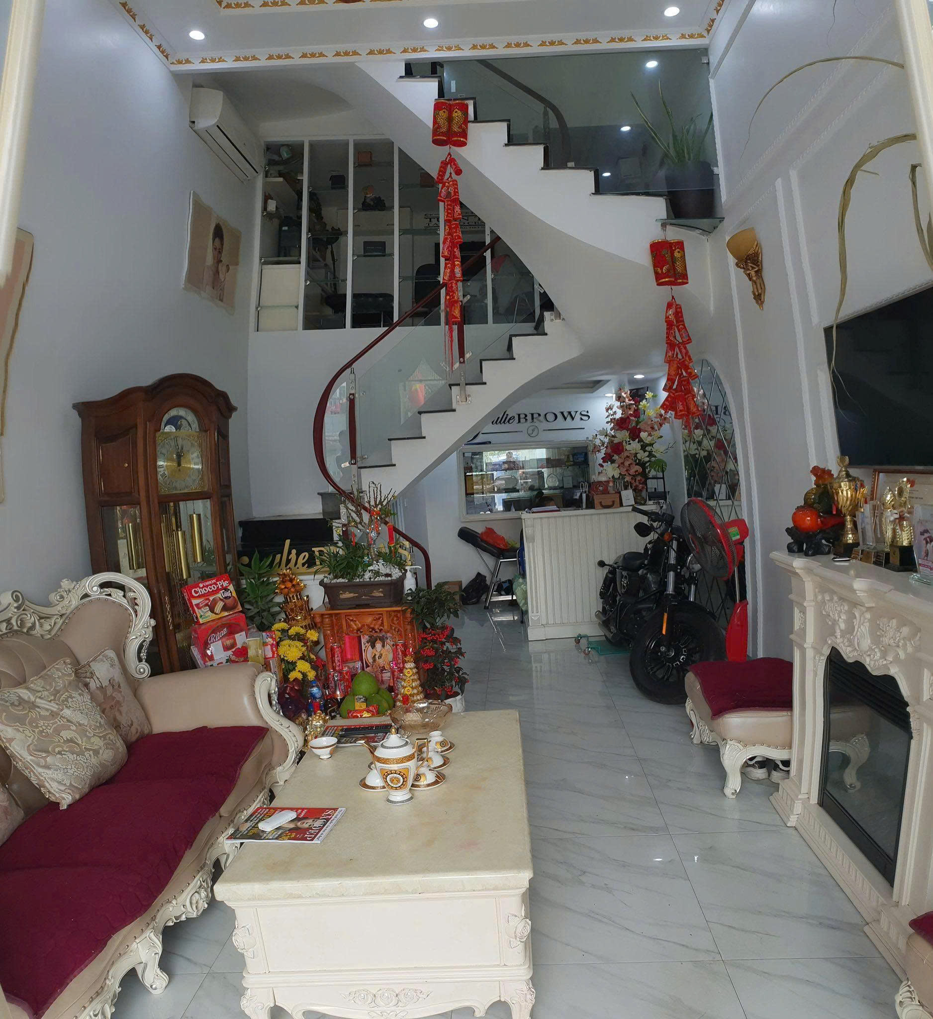 🌻🌻 MT1452. CHO THUÊ NHÀ MẶT ĐƯỜNG VÒNG HỒ SEN 35M2 MẶT TIỀN 4.2M KINH DOANH SẠCH SẼ