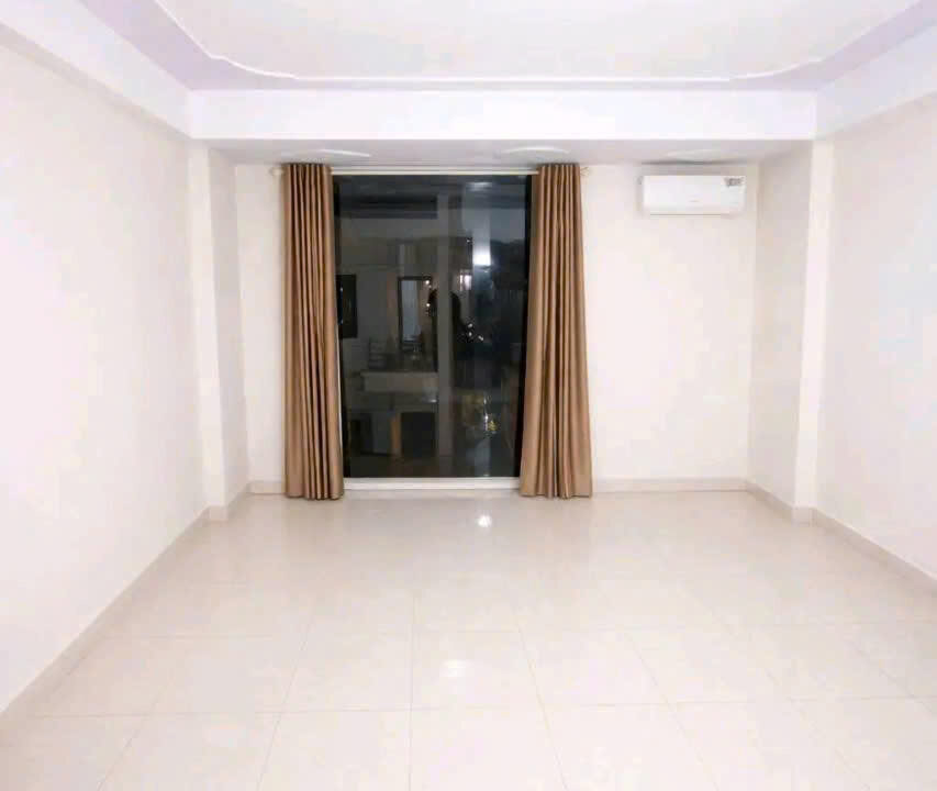 z7661071963401_6a295eeff08b43aa096e8cff166eb06c