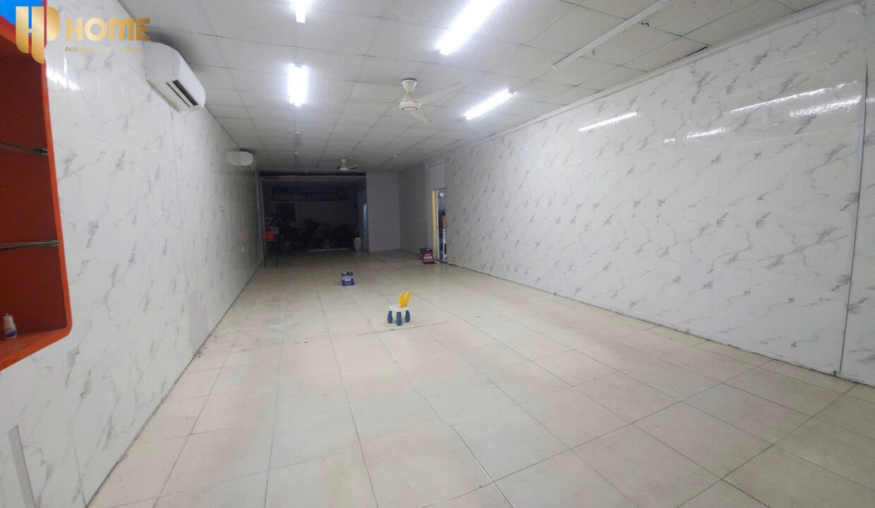 z7670407498852_dc40db13a7b74c96d1f989e3f03b7080