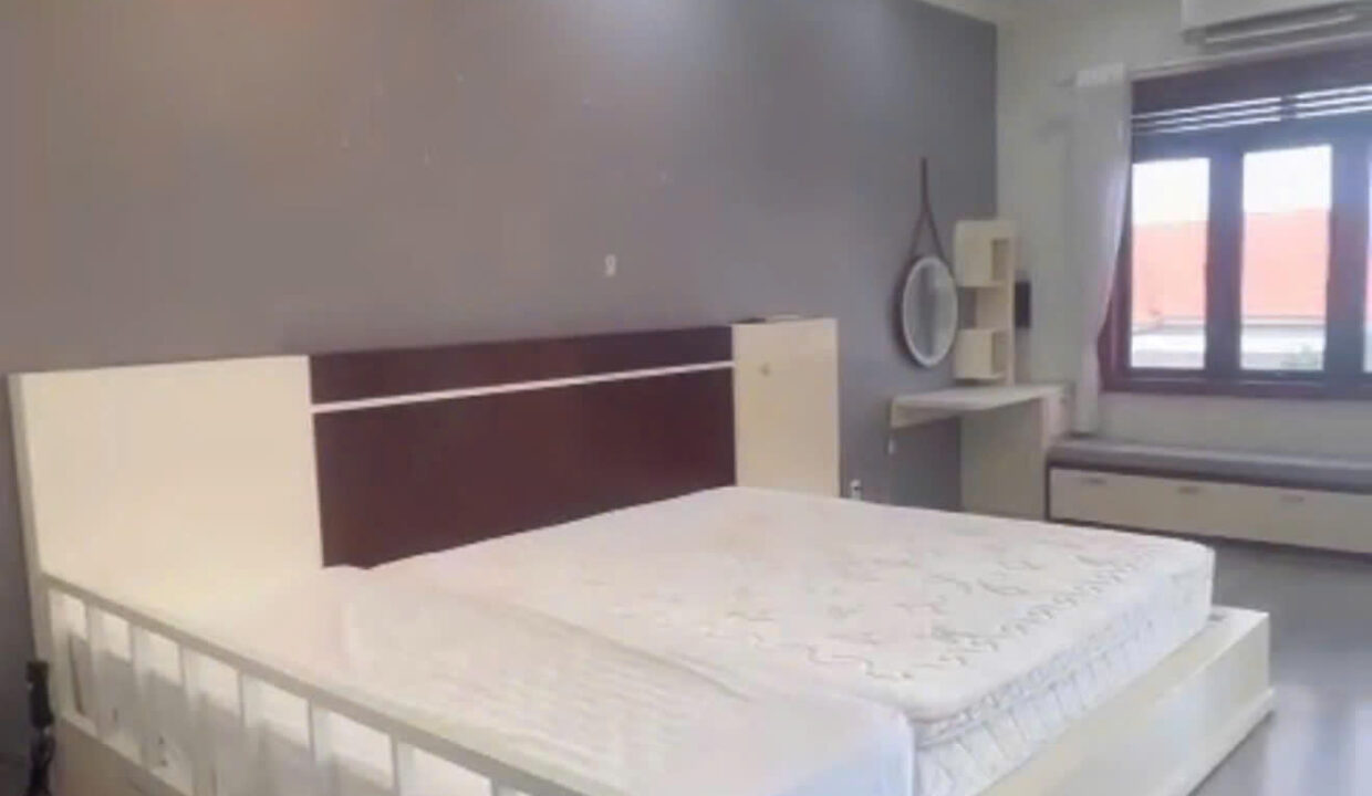 z7677118608236_e9451047557fbda3f71ad35509721735