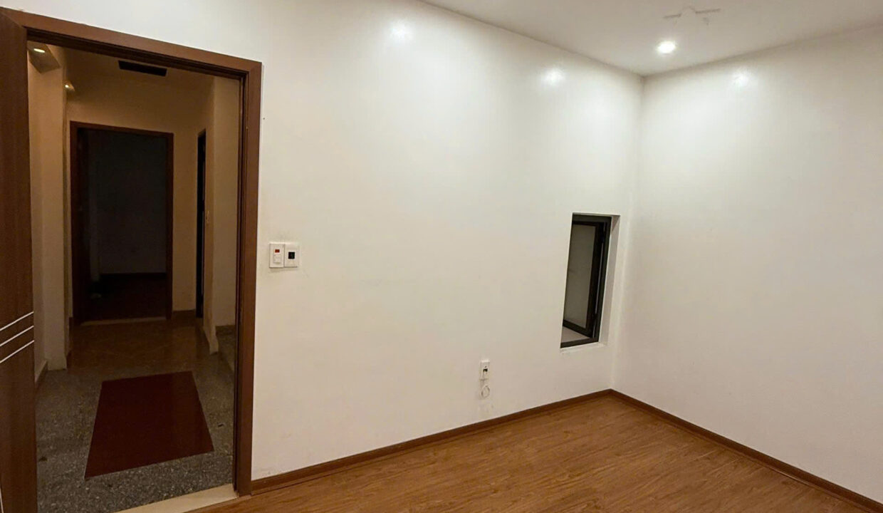 z7691839400450_30a23d8ea3e87a4e82349293d2ddf38d