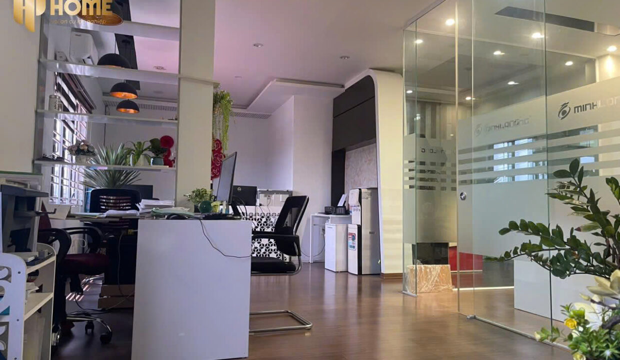 z7715887094986_afb17bcbd704f4f736f1b9d8f8232666