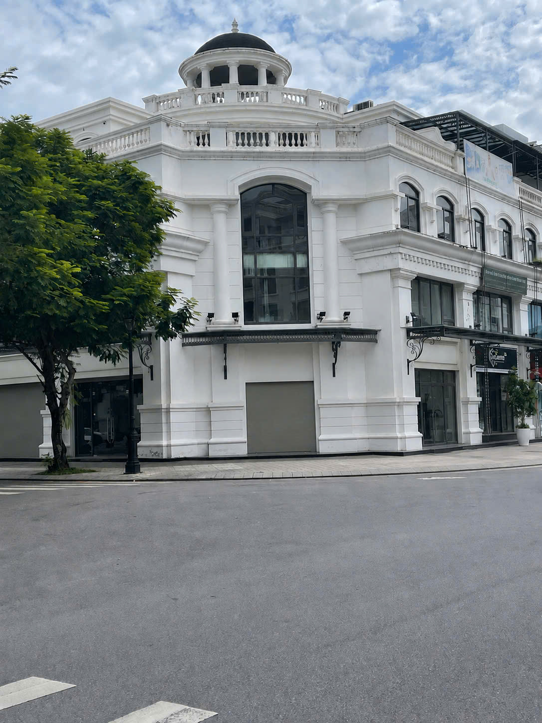 🌻🌻 VH0035. CHO THUÊ NGUYÊN CĂN SHOPHOUSE VINHOMES MARINA 200M2 LÔ GÓC 3 MẶT TIỀN 15M CÓ THANG MÁY